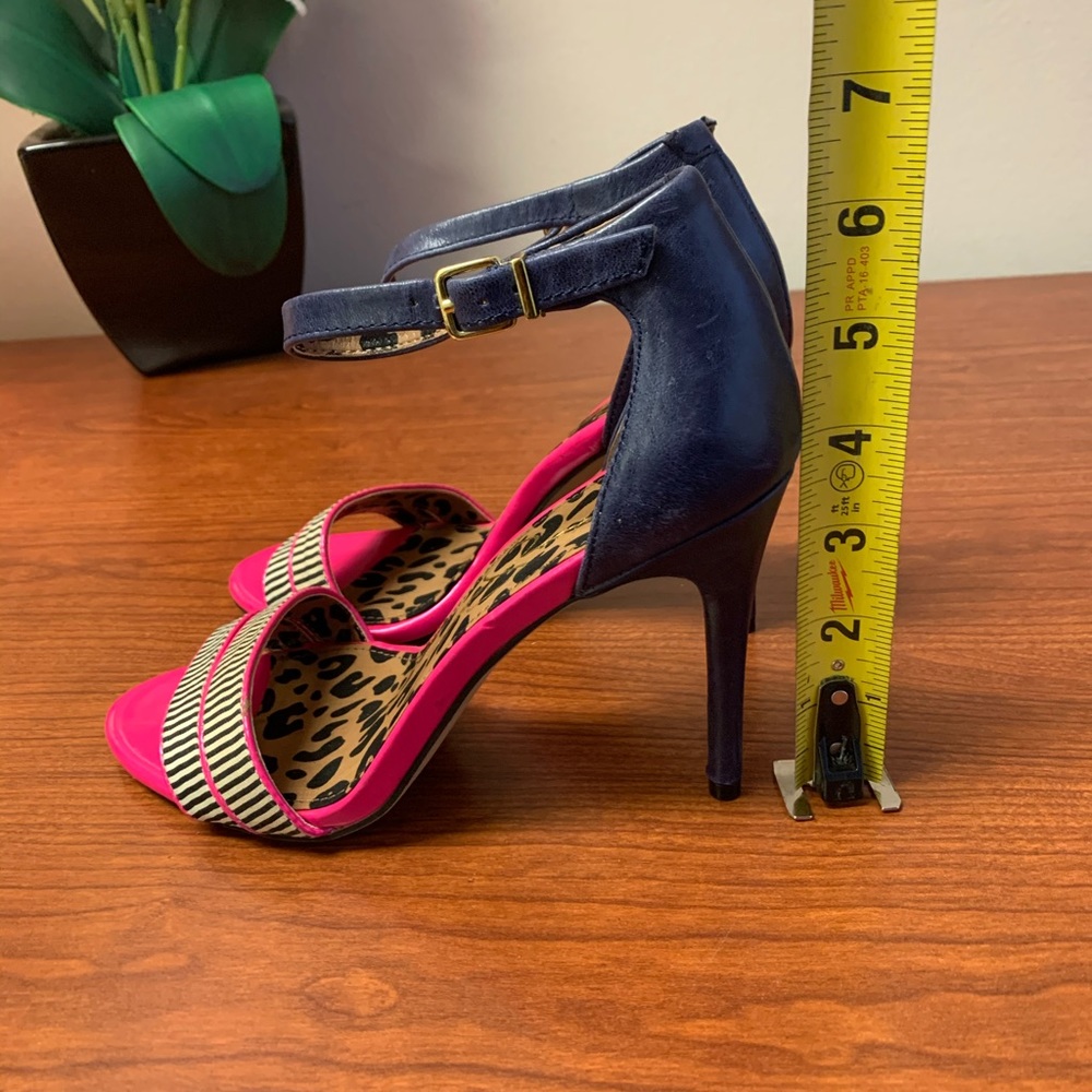 Heels - Picture 6 of 7